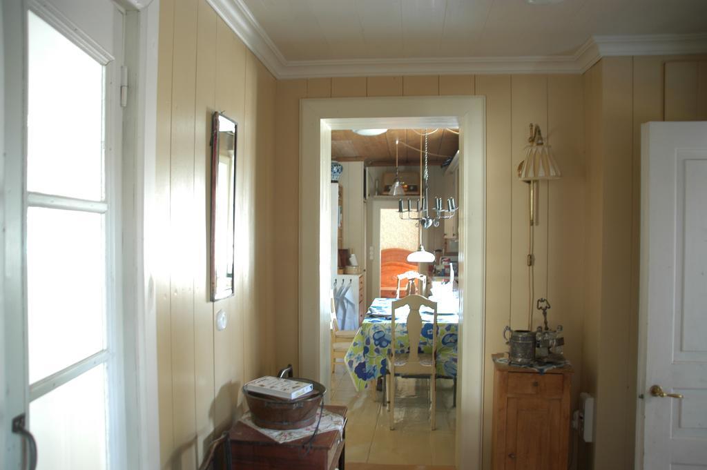 1800'S Townhouse Villa โลวิซา ห้อง รูปภาพ