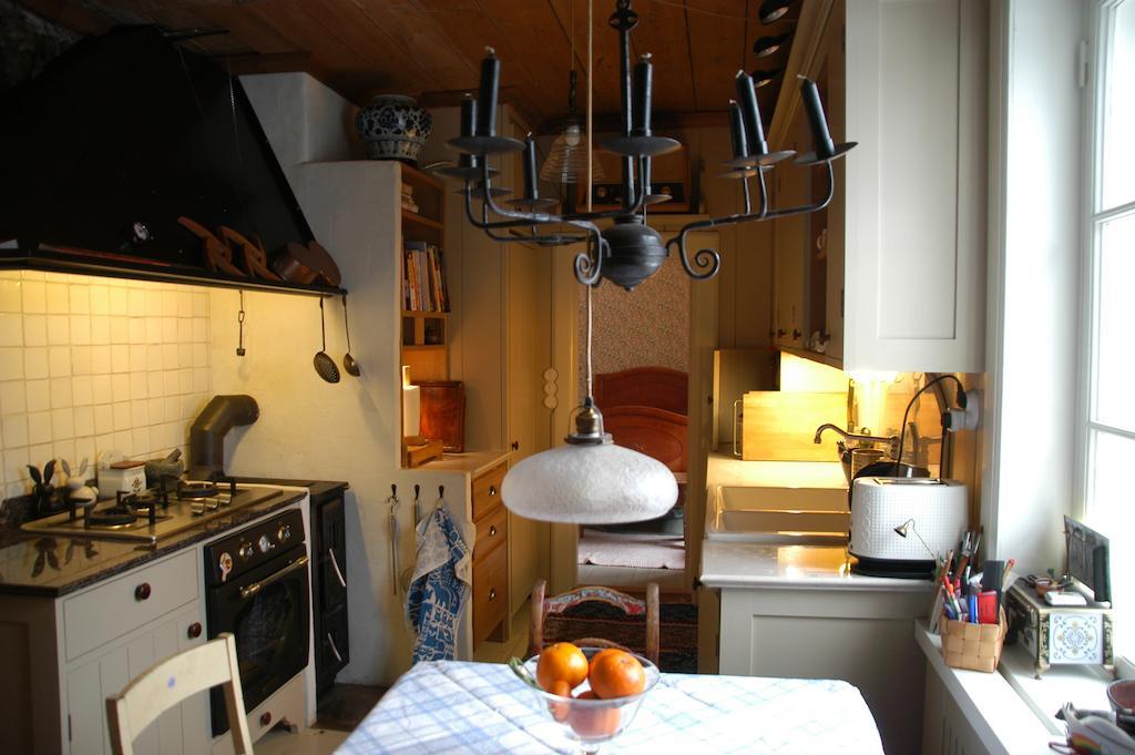 1800'S Townhouse Villa โลวิซา ห้อง รูปภาพ