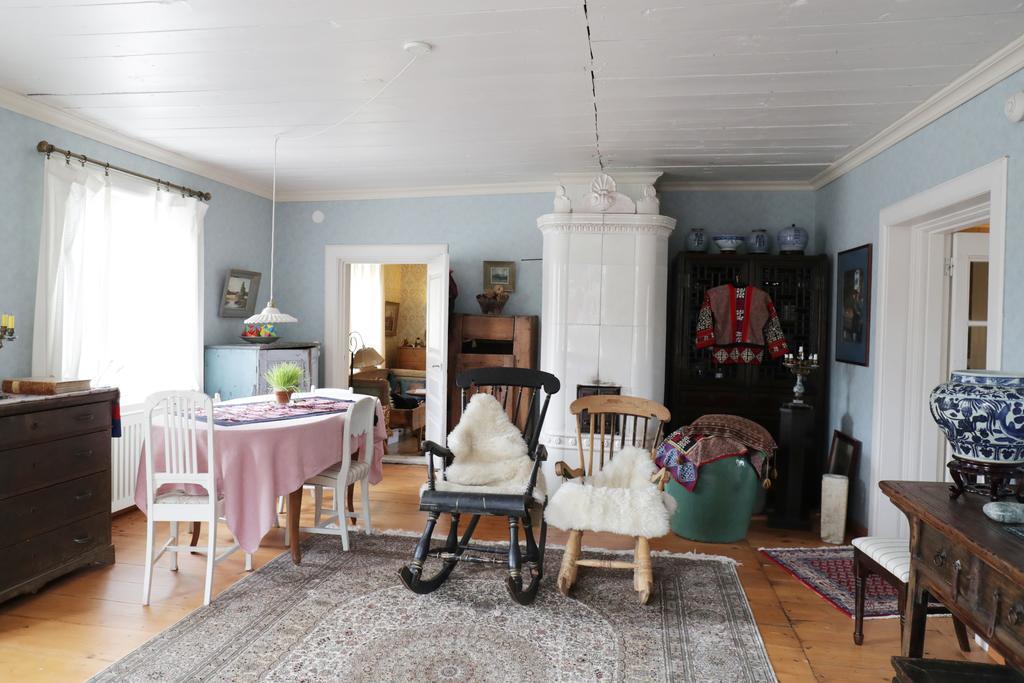 1800'S Townhouse Villa โลวิซา ภายนอก รูปภาพ